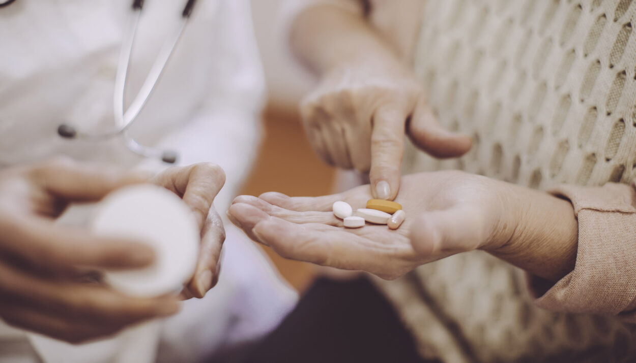 dangers of mixing alcohol and antidepressants